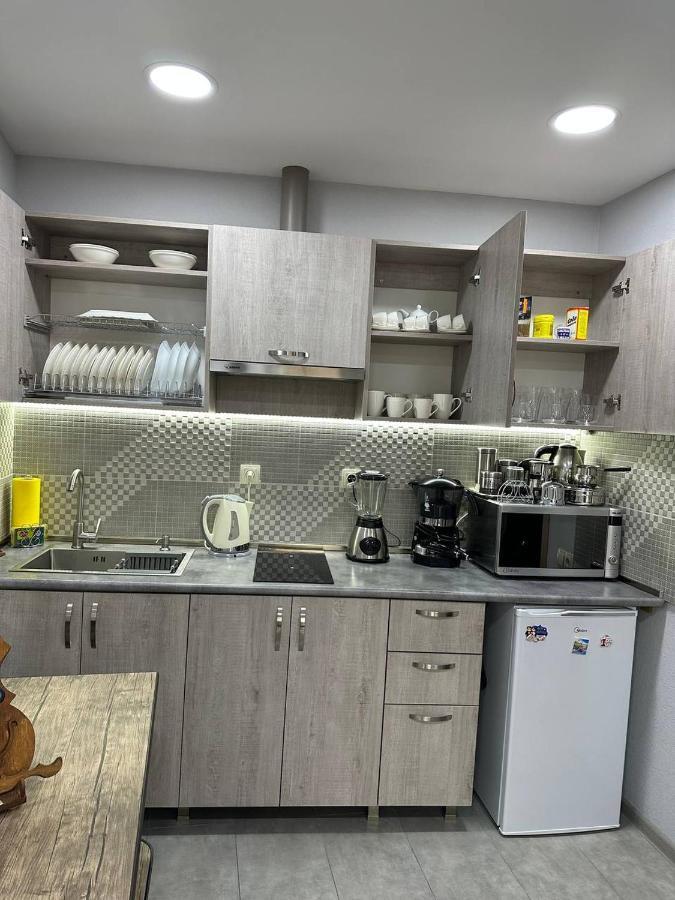 Family Apartament Apartment Tbilisi ภายนอก รูปภาพ
