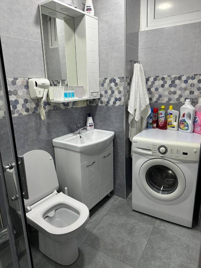 Family Apartament Apartment Tbilisi ภายนอก รูปภาพ