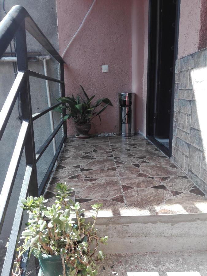 Family Apartament Apartment Tbilisi ภายนอก รูปภาพ